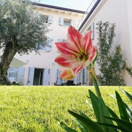 Sweet Corner Hotel Castelnuovo del Garda Exterior photo