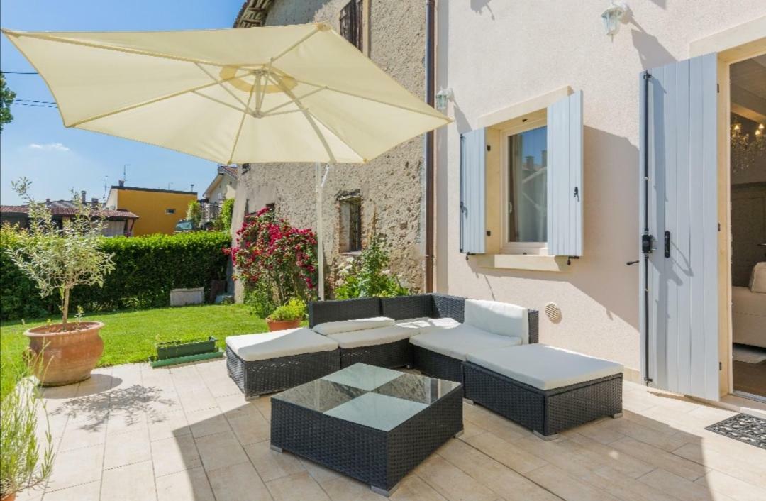 Sweet Corner Hotel Castelnuovo del Garda Exterior photo